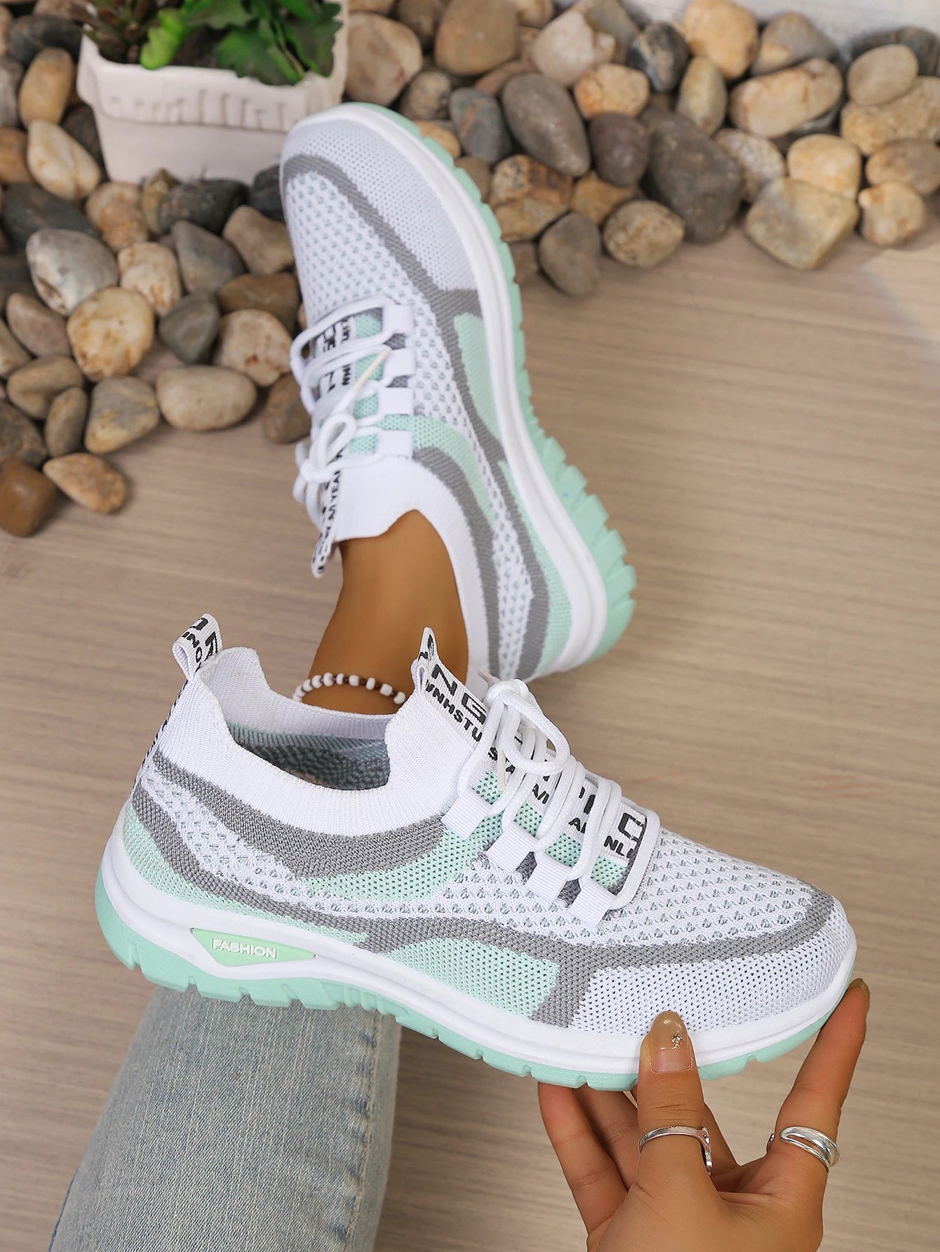 New women's vulcanized shoes, women's casual shoes, lightweight and breathable mesh shoes, free shipping shoes